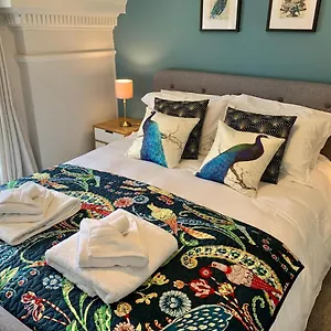 https://central-york-no12-free-parking.yorkshirehotels.net